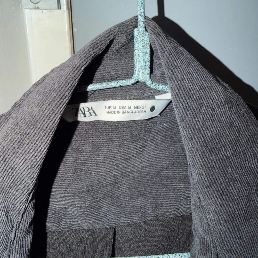 Zara Ribbed Dark Gray Collared Jacket - Picture 2 of 3